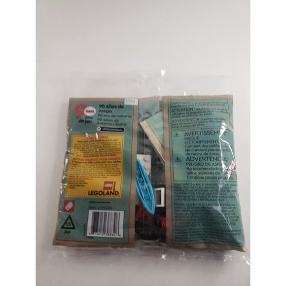 LEGO LEGO CLASSIC: 90 Years of Cars (30510) - Picture 4 of 4